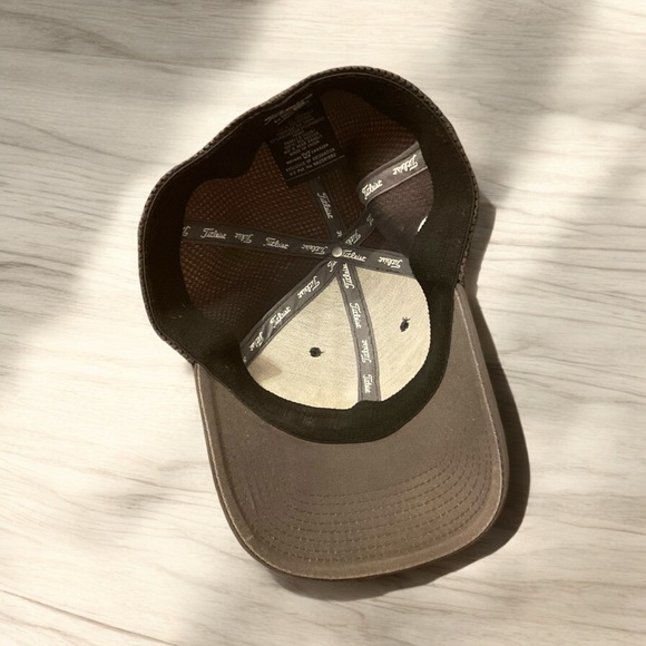 Titleist Pro V1 Front & Back Logo Embroidered Comfort Fit Spandex Cap! - Picture 5 of 9